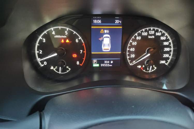 Used Nissan Teana 2020 2.0L XL Comfort Edition Odometer Close Up