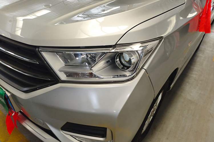 Used Wuling Hongguang 2021 1.5L Revised S Standard Version Hydraulic-Power-Assisted LAR