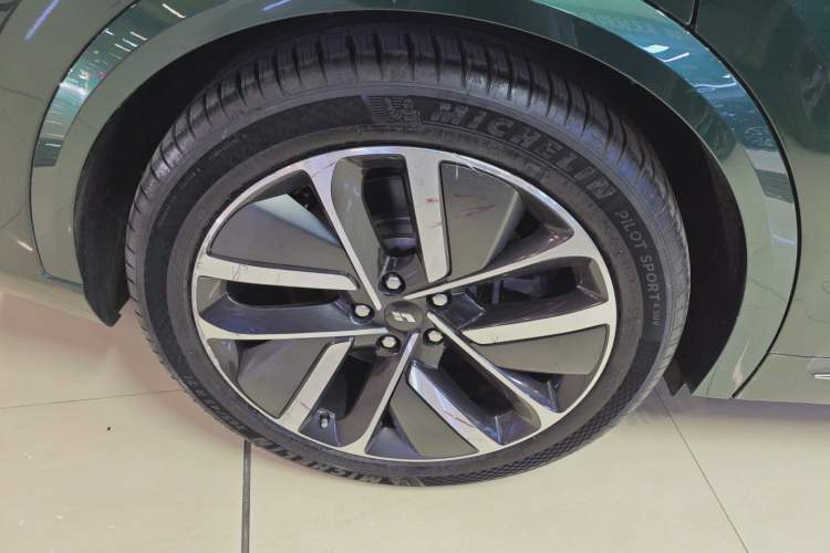 Used Li Auto L9 2022 Max model
