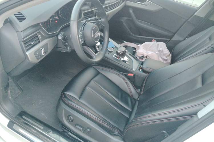 Used Audi A4L 2019 40 TFSI Ambition China VI