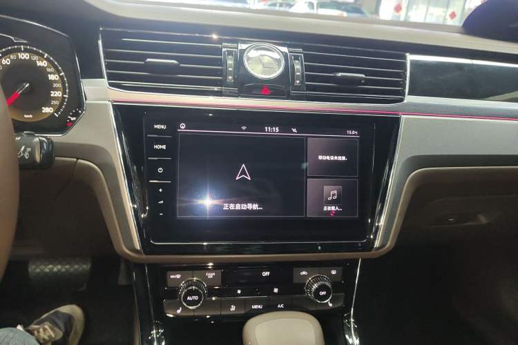 Used Volkswagen Phideon 2021 380TSI Luxury Edition Audio And AC Panel