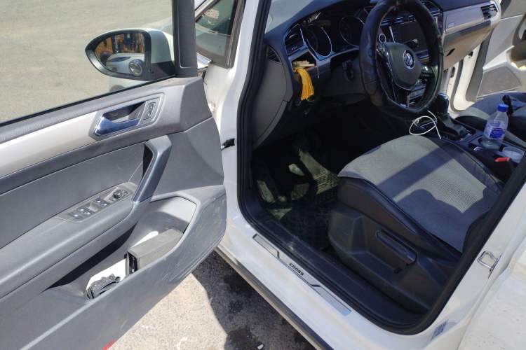 Used Volkswagen Touran 2018 Volkswagen Touran L 280TSI DSG Boundary Edition 7 Seats China V Emission Standard Driver Seat