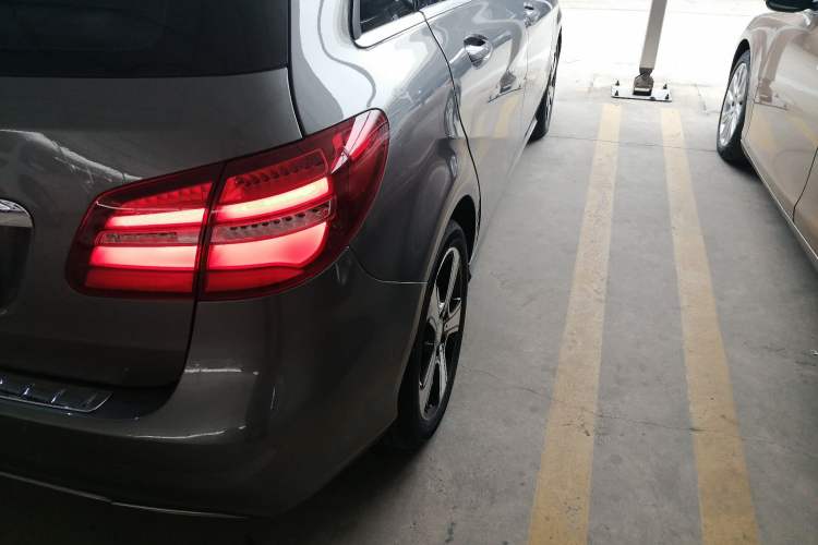 Used Mercedes-Benz B-Class 2017 B 200 Fashion Model
