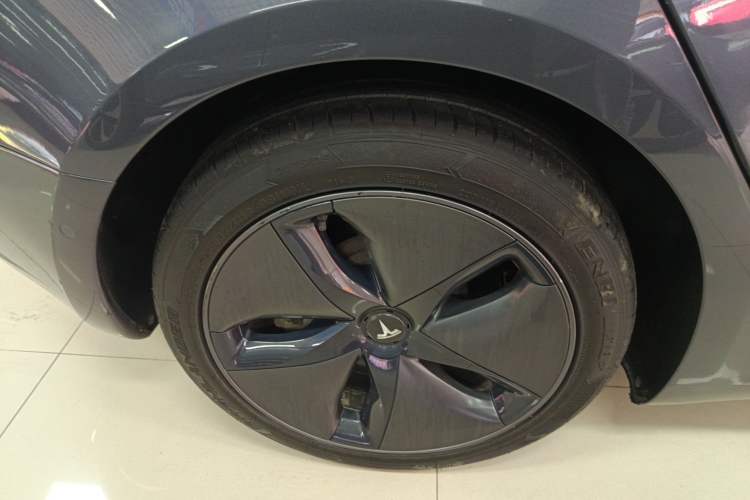 Used Tesla Model 3 2019 Standard Range Rear-Drive Upgraded Version Right Rear Wheel Hub