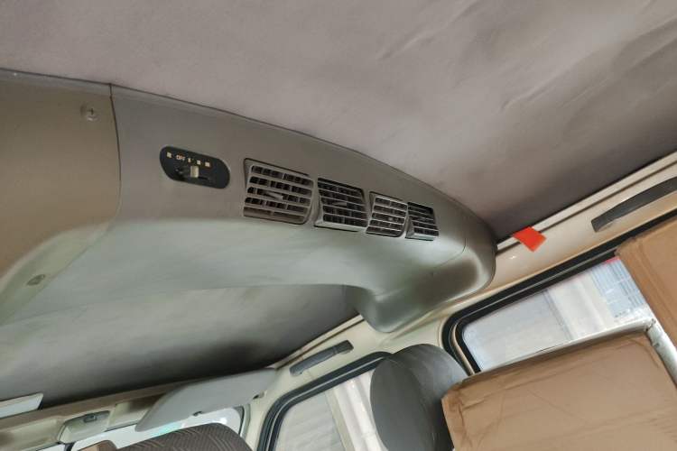 Used Wuling Rongguang 2014 1.2L S Base Model Headliner