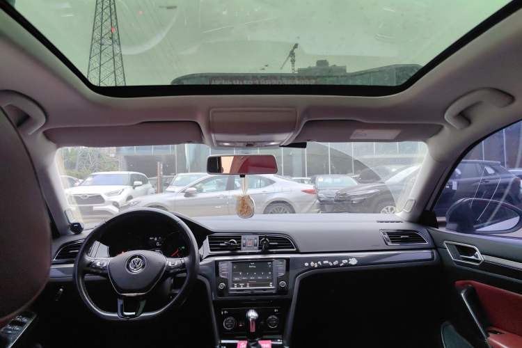 Used Volkswagen Lamando 2018 230TSI DSG Fashion Edition Headliner