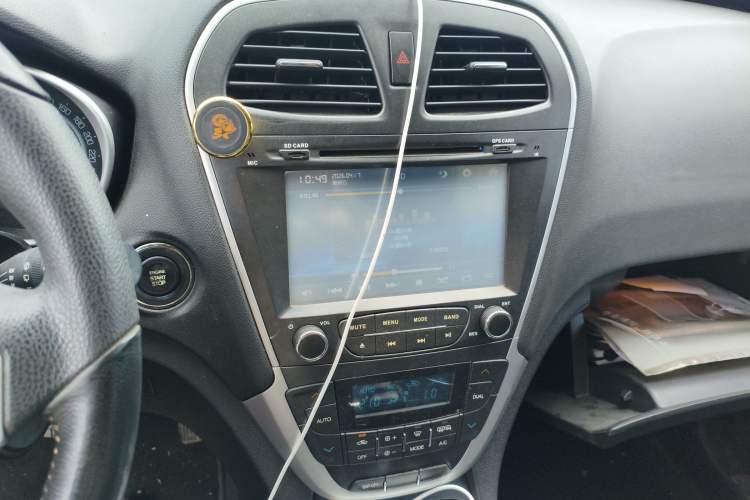 Used GAC Trumpchi GS5 2013 2.0L Automatic Two-Wheel Drive Light Interior Special Edition
