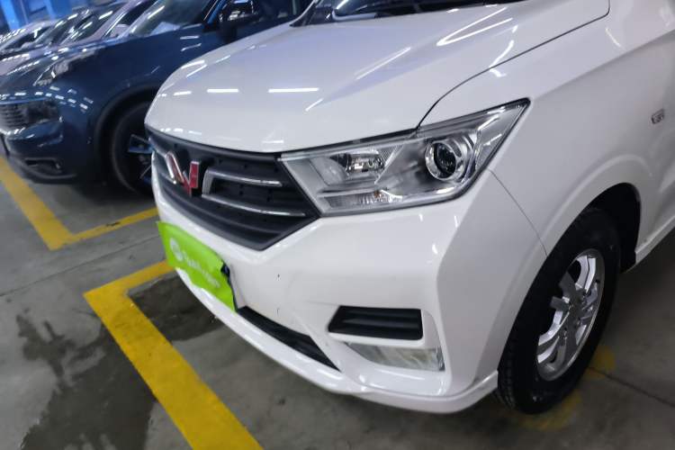 Used Wuling Hongguang 2021 1.5L Facelifted S Comfort Version with Electric Power Steering LAR
