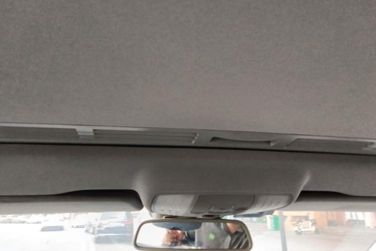 Used Mercedes-Benz E-Class 2011 E 300 L Elegant Model
