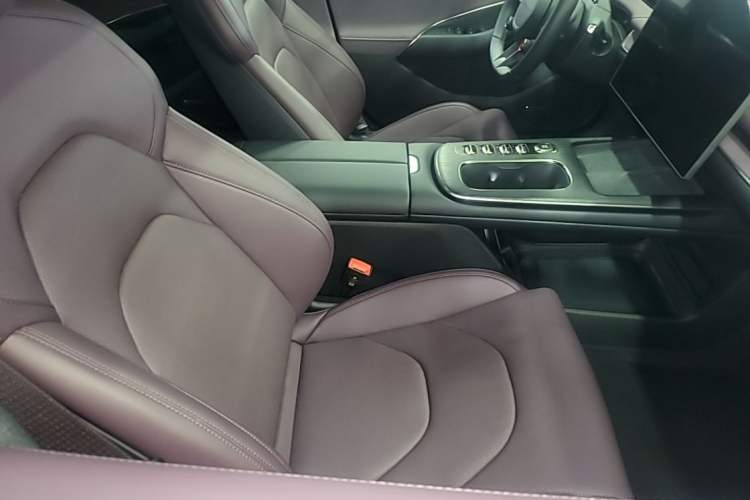 Used Xiaomi Auto SU7 2024 Rear-Drive Ultra-Long Range Advanced Pro-Level Intelligent Driving Version