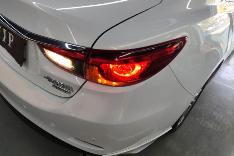 Used Mazda Atenza 2017 2.0L Blue Sky Luxury Edition