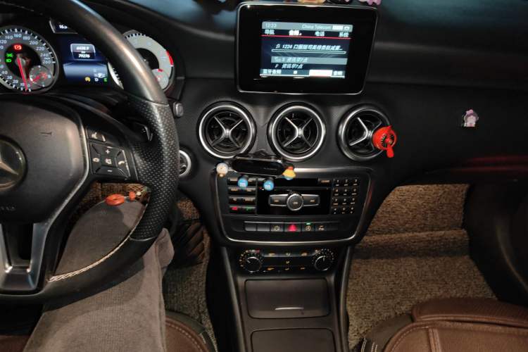 Used Mercedes-Benz A-Class 2015 A 200 Fashion Model
