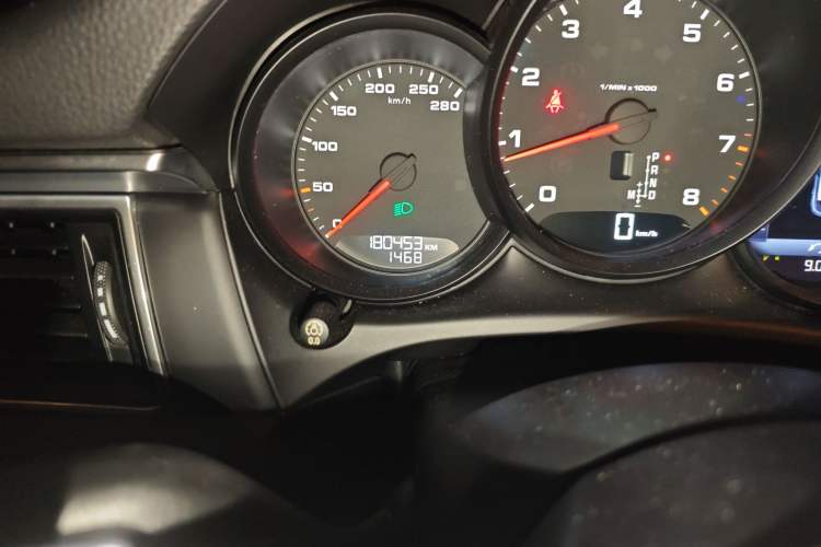 Used Porsche Macan 2017 Macan 2.0T Odometer Close Up