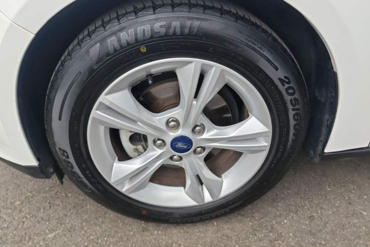 Used Ford Focus 2017 Sedan 1.6L Automatic Comfort Plus SmartDrive Edition