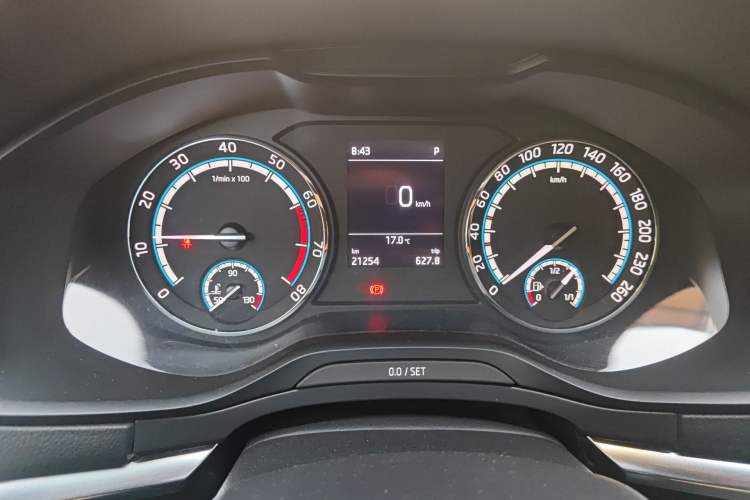 Used Skoda Karoq 2019 TSI280 Smart Drive Deluxe Edition China VI Standard Instrument Cluster