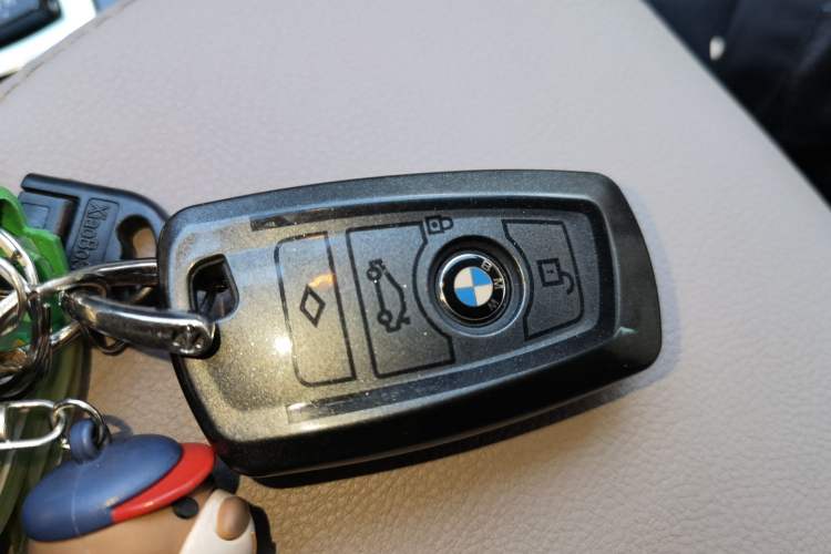 Used BMW X3 2011 xDrive28i Luxury Model
