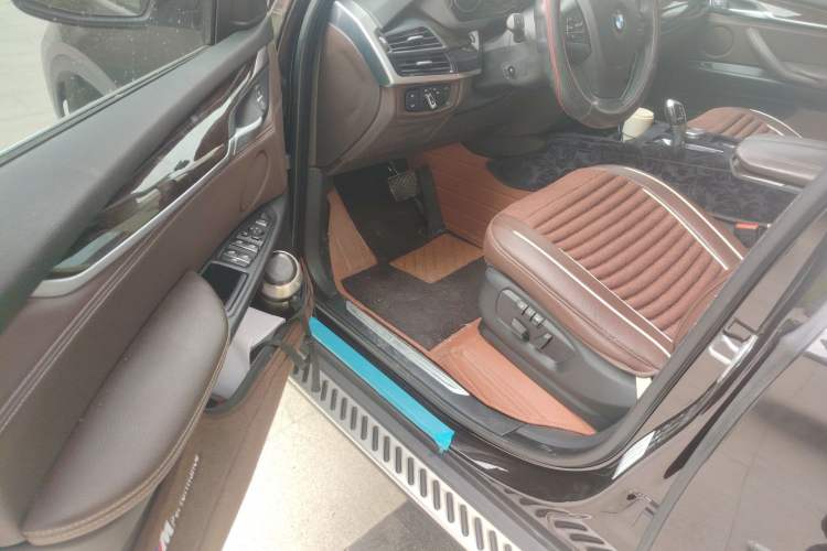 Used BMW X5 2015 xDrive28i
