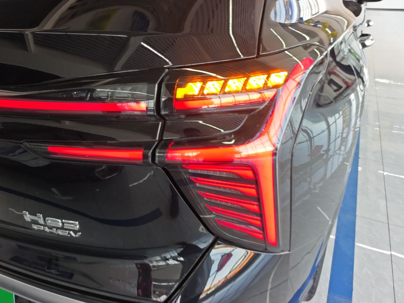 Hongqi HS3 PHEV 2024 PHEV 115km Jingwei Edition — снимка 9