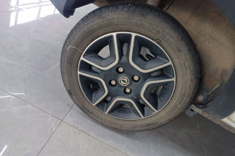 Used Dongfeng NAMMI BOX 2022 Revised Light Wind Edition 201 km Standard Version