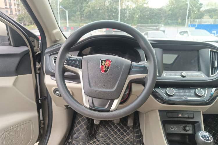 Used Roewe 360 2015 1.5L Manual Luxury Edition