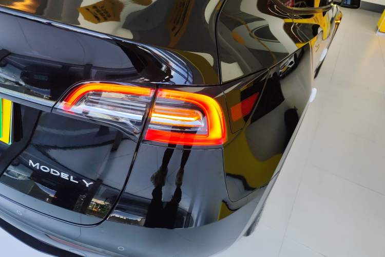 Used Tesla Model Y 2023 Rear-Wheel-Drive Version