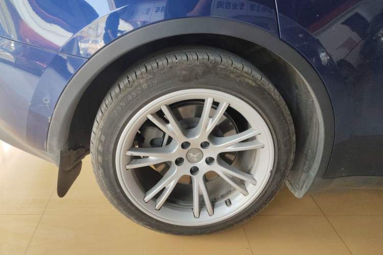 Used Tesla Model Y 2022 Revised Version Rear-Wheel Drive Exterior 5