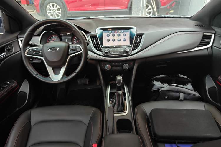 Used Chevrolet Monza 2019 RS 330T Automatic Comfort Edition China VI Standard Center Console