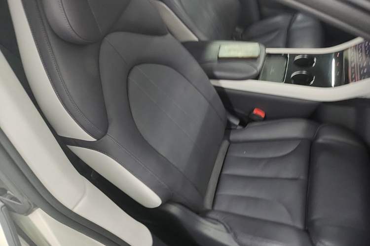 Used IM LS7 2023 90 kWh Elite Rear-Drive Version
