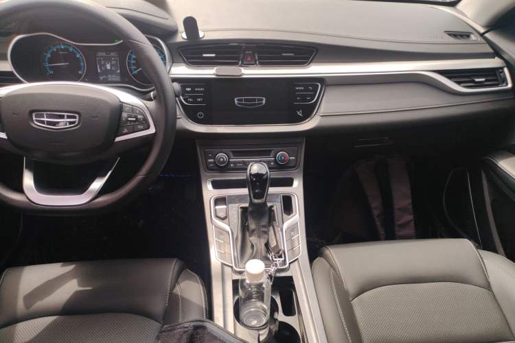 Used Geely Auto Emgrand 2020 1.5L CVT Luxury Model Audio And AC Panel