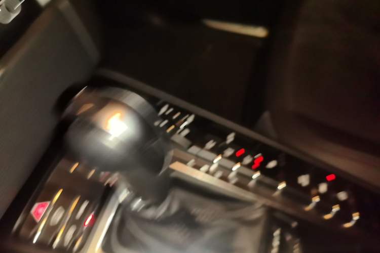 Used Porsche Macan 2017 Macan 2.0T Gear Lever