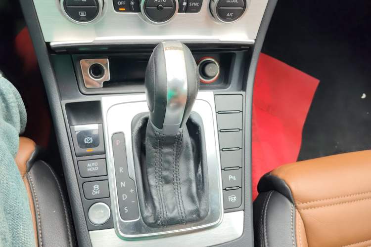 Used Volkswagen FAW-Volkswagen CC 2015 1.8TSI Luxury Model