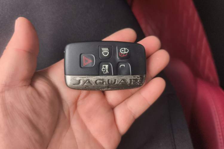 Used Jaguar F-TYPE 2021 P300 Rear-Drive First Edition Hardtop Version Vehicle Key