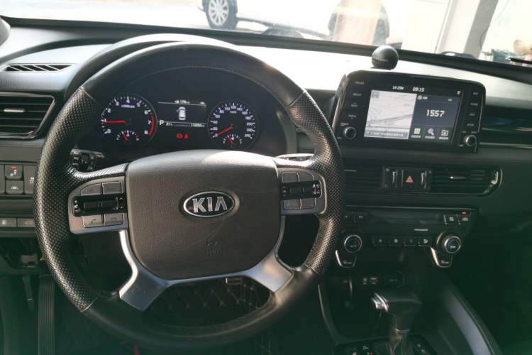 Used Kia KX7 2017 2.0T Automatic All-Wheel Drive LUX 7-Seater