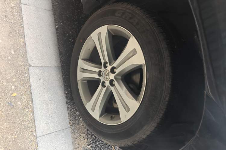 Used Toyota Highlander 2012 2.7L Two-Wheel Drive 5-Seater Sport Edition
