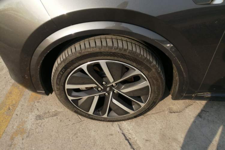 Used Li Auto L9 2022 Max model
