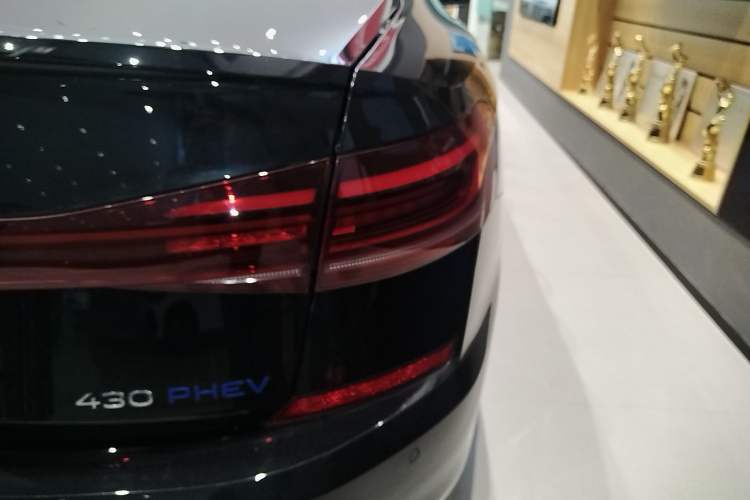 Used Volkswagen Passat New Energy 2025 430 PHEV Hybrid Business Edition Exterior 6