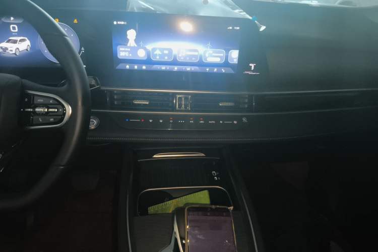 Used Chery Tiggo 8 PLUS 2024 Champion Edition 290TGDI DCT Hao Yue Version 5 Seats
