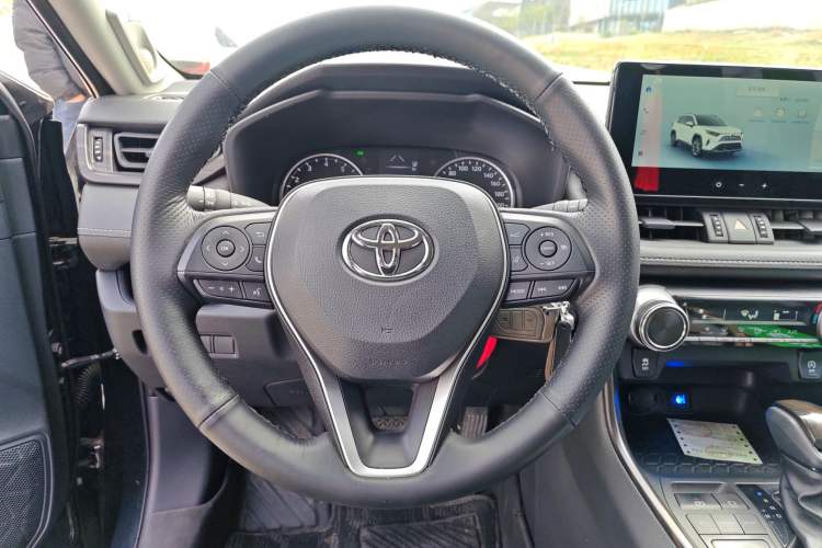 Used Toyota RAV4 2023 2.0L CVT Two-Wheel Drive Urban Edition
