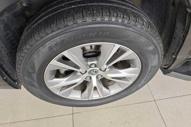 Used Toyota Highlander 2018 2.0T Four-Wheel Drive Elite Edition 7 Seats China V Standard
