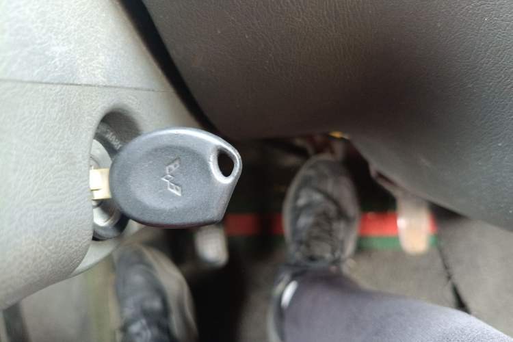 Used Wuling Zhiguang 2010 1.0L New Version Liye Style with Shorter Body
