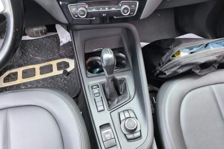 Used BMW X1 2016 sDrive18Li Fashion Model Gear Lever