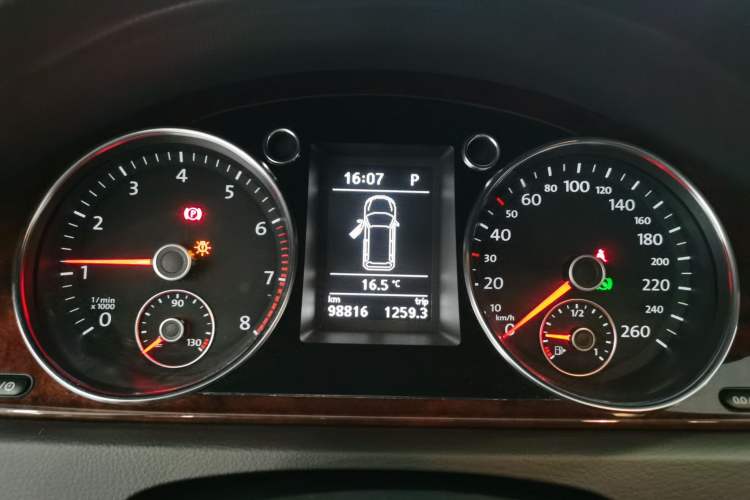 Used Volkswagen Magotan 2012 Travel Edition 2.0 TSI Comfort Version