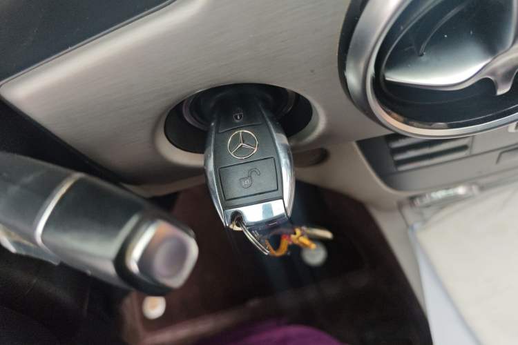 Used Mercedes-Benz GLK-Class 2015 GLK 260 4MATIC Dynamic Edition Ultimate Version Vehicle Key