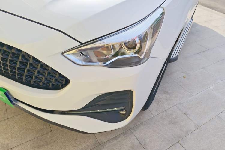 Used Haval M6 2019 1.5T DCT Two-Wheel Drive Elite Version China VI Standard
