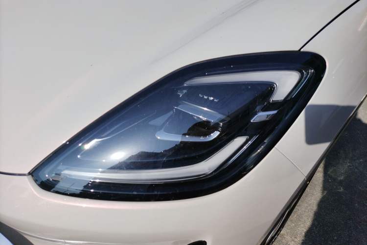 Used Wuling Bingo S 2025 Model 325km Deluxe Edition