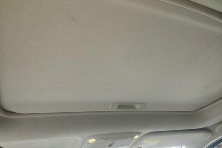 Used Nissan Terra 2020 2.5L XL Upper Automatic Two-Wheel Drive Luxury Edition Headliner