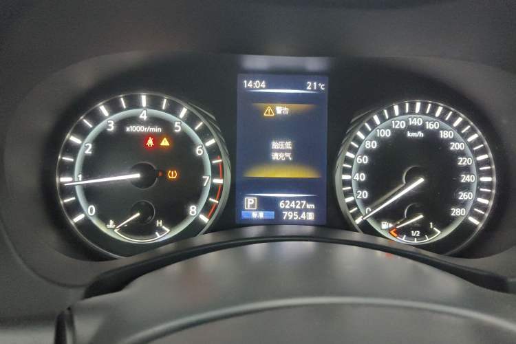 Used Infiniti Q50L 2018 2.0T Comfort Edition China VI Standard Instrument Cluster