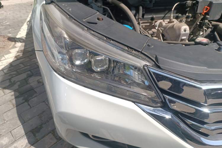 Used Honda Accord 2014 2.4L EX Luxury Edition Right Front Headlight
