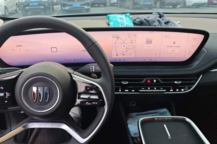 Used Buick LaCrosse 2025 28T Platinum Edition