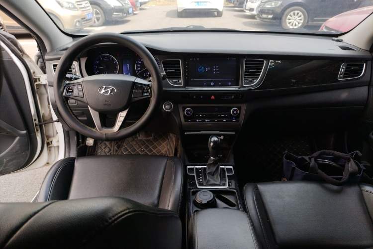 Used Hyundai Mistra 2014 1.8L Automatic Smart GLS
